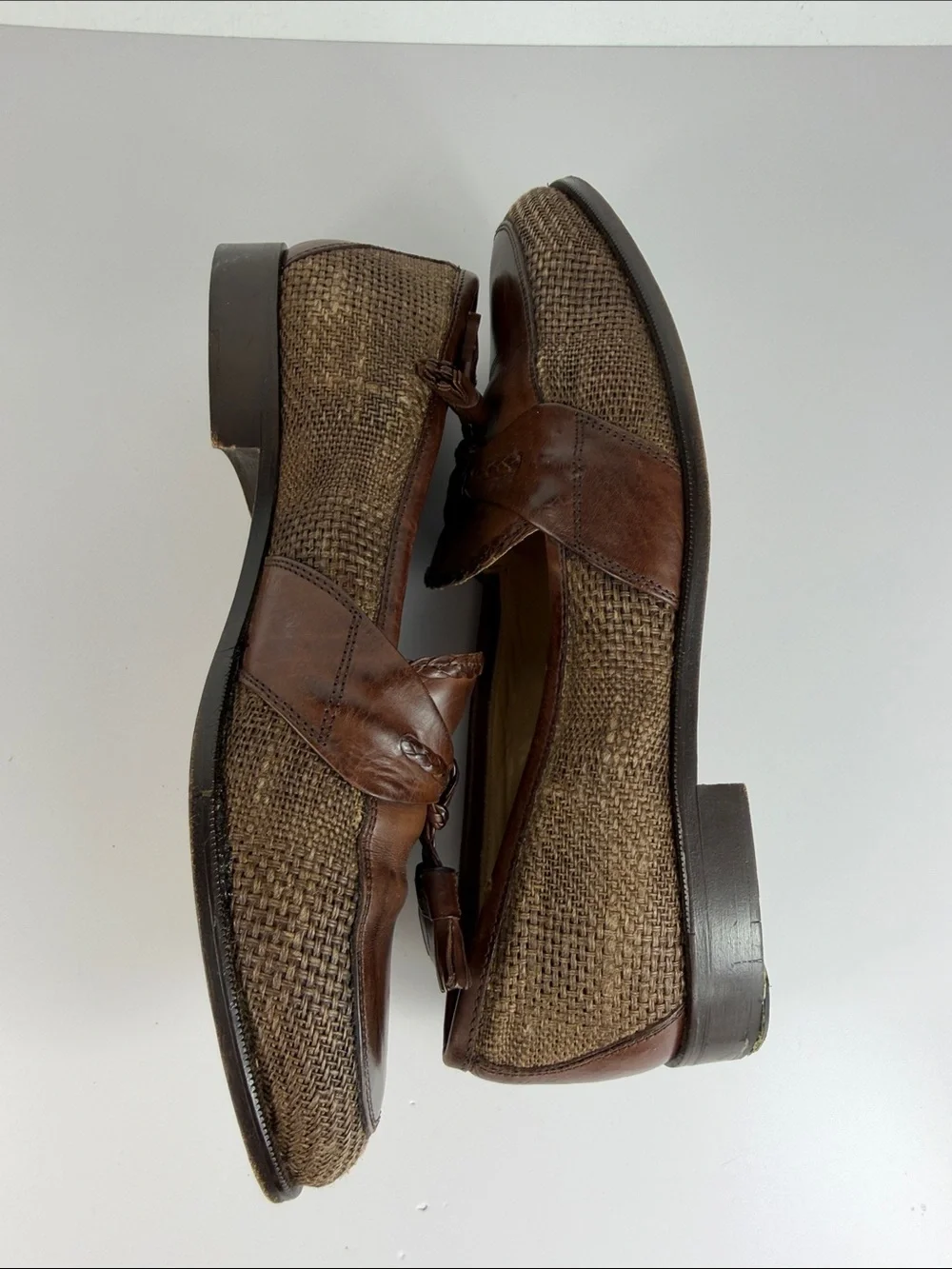Johnston & Murphy Mens Brown Leather Tassel Loafers Italy Woven Size 9 M Shoes